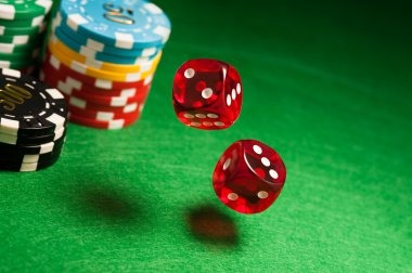 Aviator cash-out button highlighted during active round multiplier climb